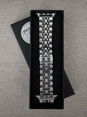 Silver Stainless Steel Apple Watch Band 42mm 44mm 45mm 49mm w/ Box
